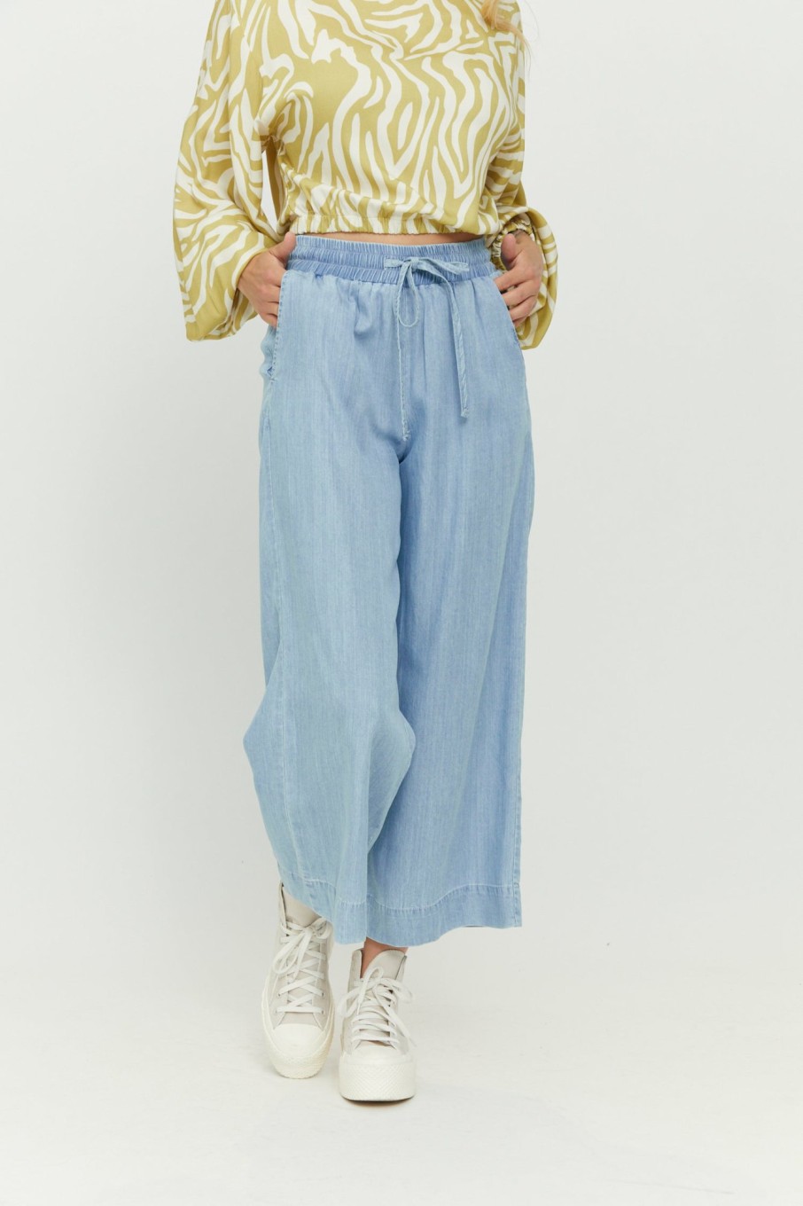 DAMEN Mazine | Chilly Denim Pants