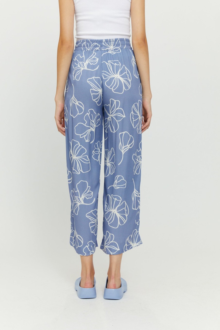 DAMEN Mazine | Cherry Printed Pants